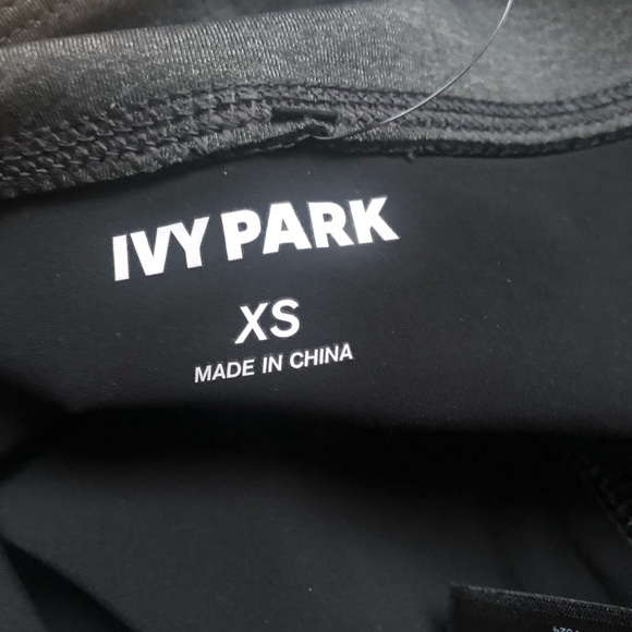 NWT Ivy Park Gray Crop Leggings - Picture 4 of 7